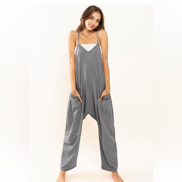 05 Boho Dark Grey V neck Front Pockets Jumpsuit - Picture 3 of 3